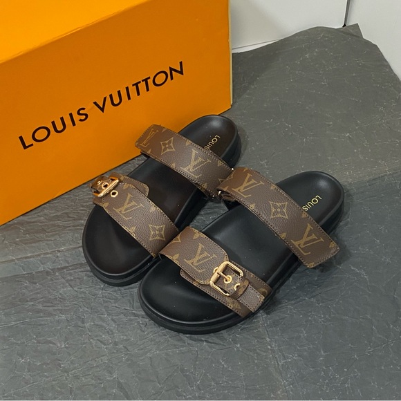 Louis Vuitton Women's Authentic Sandals - Picture 1 of 4